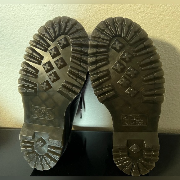 DR. MARTENS 1461 SMOOTH LEATHER PLATFORM SHOES SIZE 7 - Picture 3 of 5